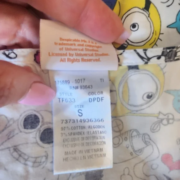 Despicable Me 3 Cartoon Minions Scrub Top Small (5303) - Picture 4 of 4